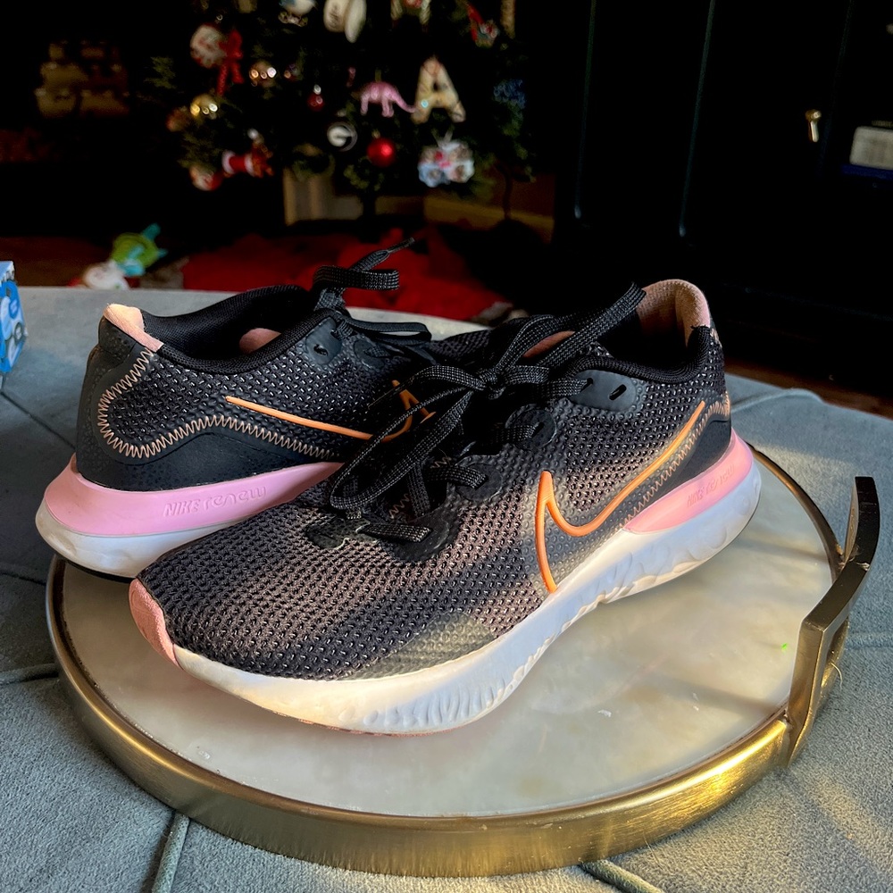 Nike Renew Women’s Running Shoes Sneakers